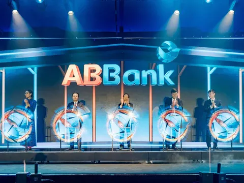 ABBank ra mắt nhận diện thương hiệu mới: Tiếp nối triết lý phụng sự khách hàng và cộng đồng